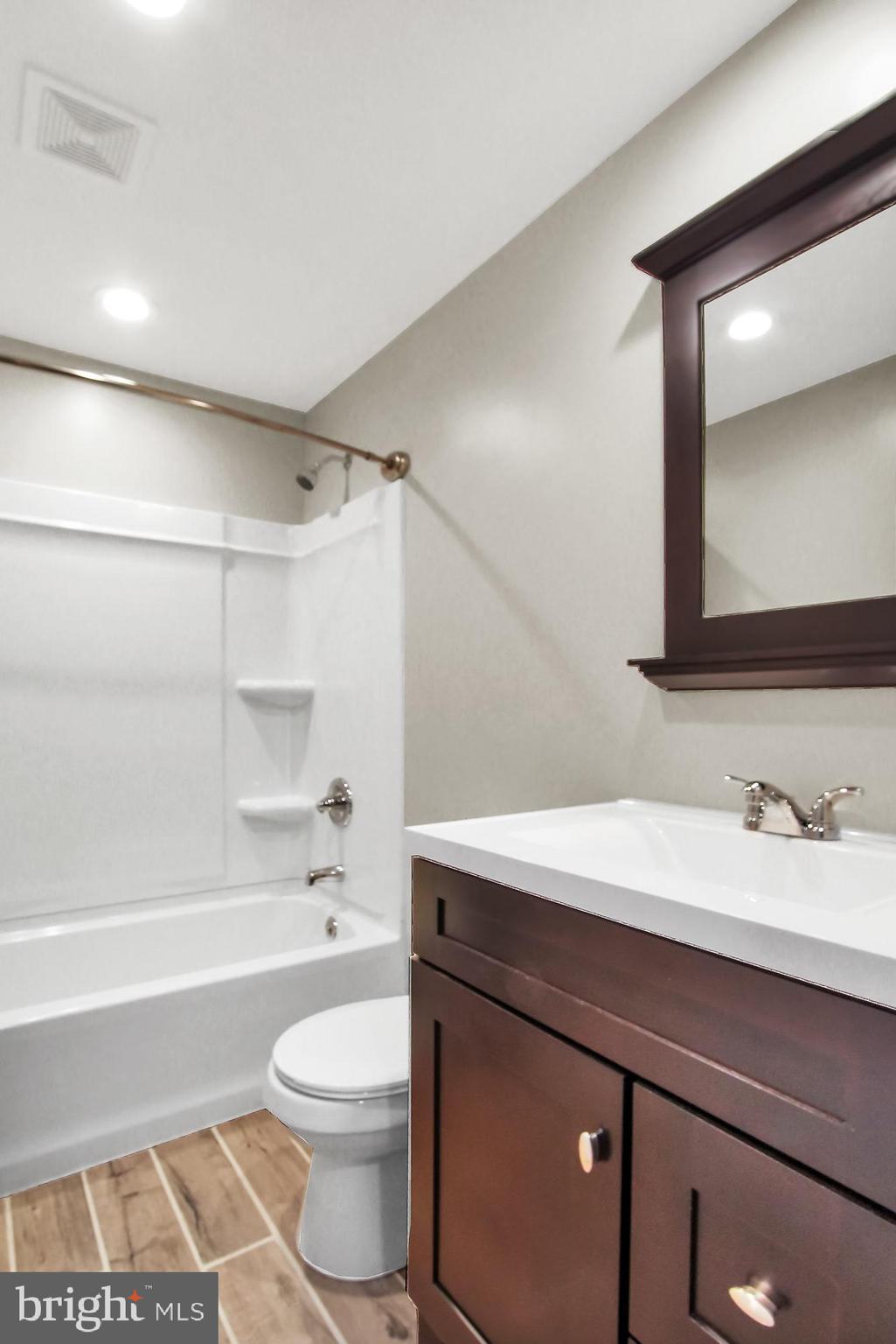 713 Fireside Road York, PA 17404 - Photo 17 of 28