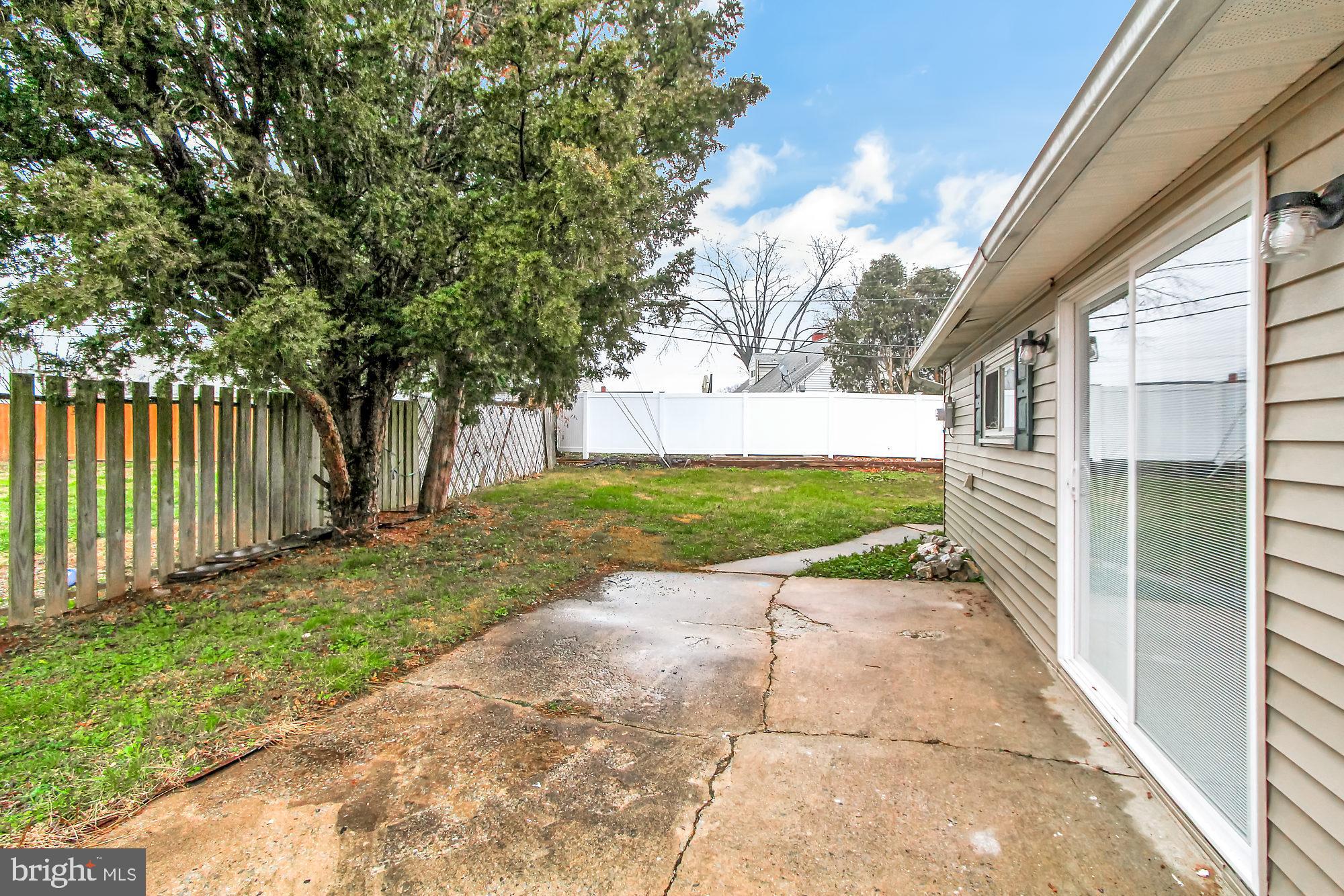 713 Fireside Road York, PA 17404 - Photo 25 of 28