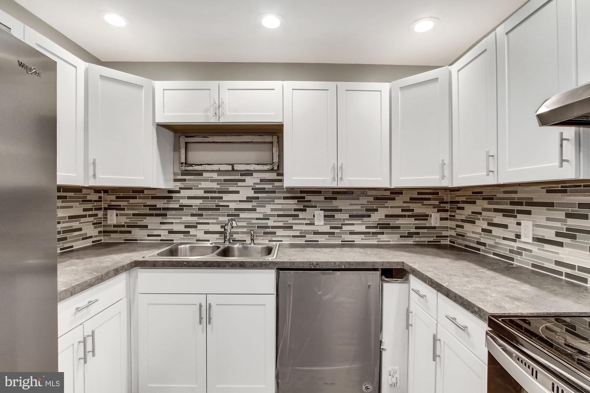 713 Fireside Road York, PA 17404 - Photo 9 of 28