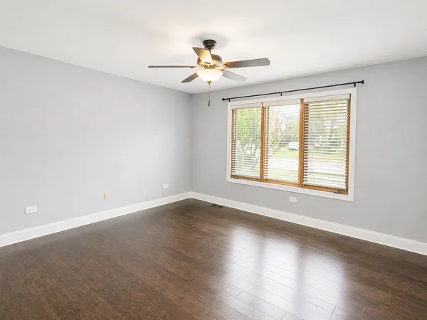 $3,000 | 7714 Northfield Lane, Tinley Park, IL 60487