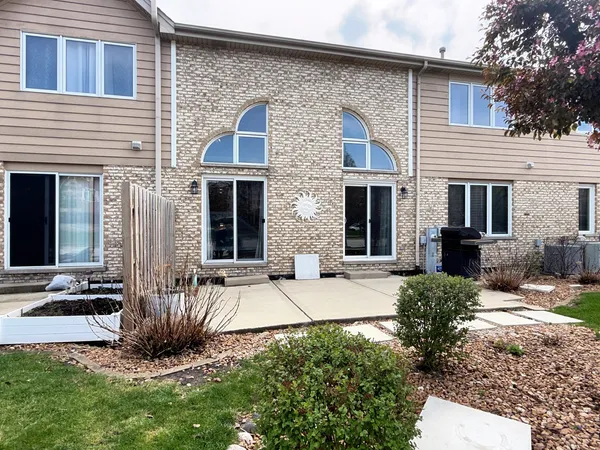 $3,000 | 7714 Northfield Lane, Tinley Park, IL 60487