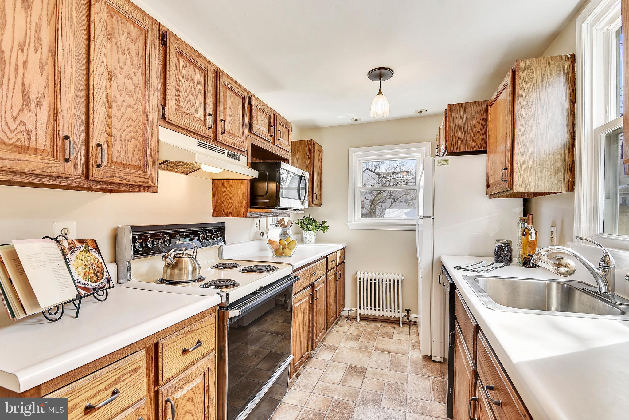 2702 Plyers Mill Road Silver Spring, MD 20902 - Photo 10 of 30 Kitchen