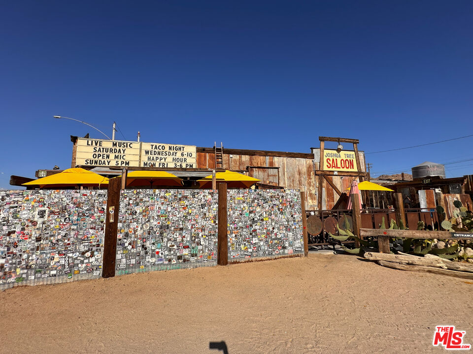 61855 Valley View Circle Joshua Tree, CA 92252 - Photo 56 of 59 outdoor view of a street with chairs
