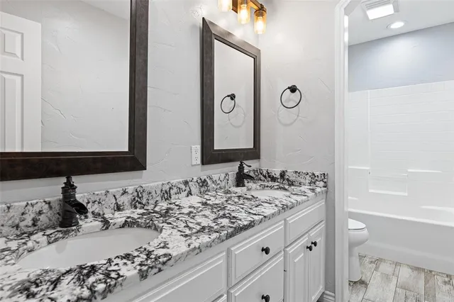 $535,000 | 510 Oklahoma Street, Van, TX 75790