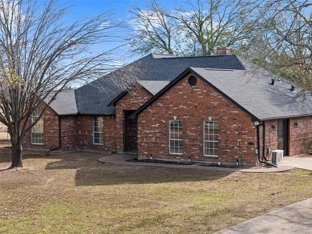 $535,000 | 510 Oklahoma Street, Van, TX 75790