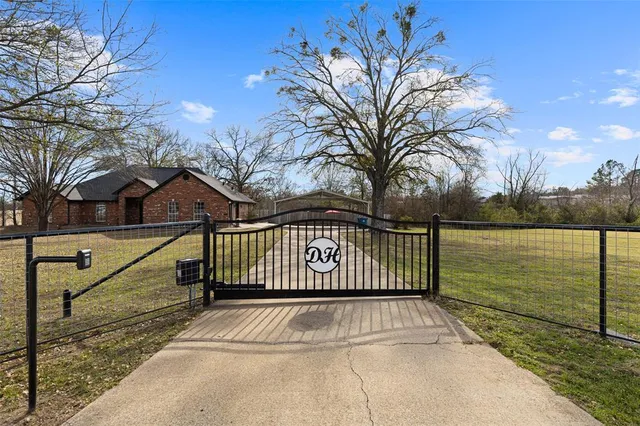 $535,000 | 510 Oklahoma Street, Van, TX 75790