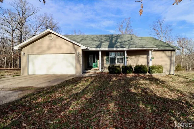 $290,000 | 28551 Highway 32, Lebanon, MO 65536