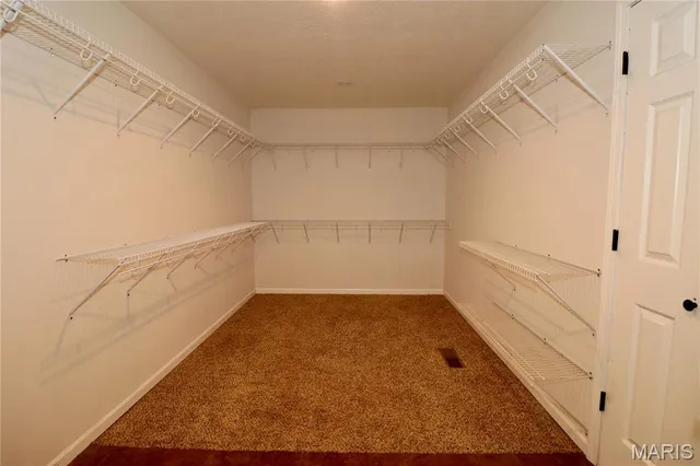 $290,000 | 28551 Highway 32, Lebanon, MO 65536