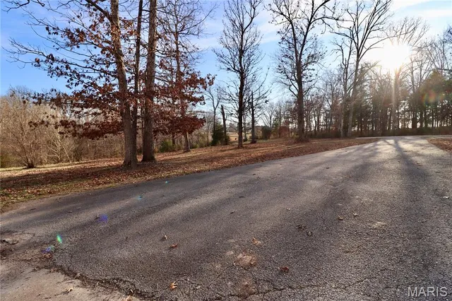$290,000 | 28551 Highway 32, Lebanon, MO 65536