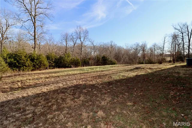 $290,000 | 28551 Highway 32, Lebanon, MO 65536