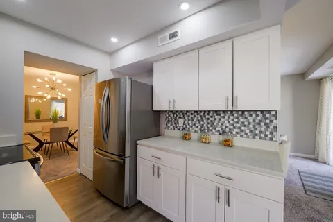 $240,000 | 7728 Hanover Parkway, Unit 218, Greenbelt, MD 20770