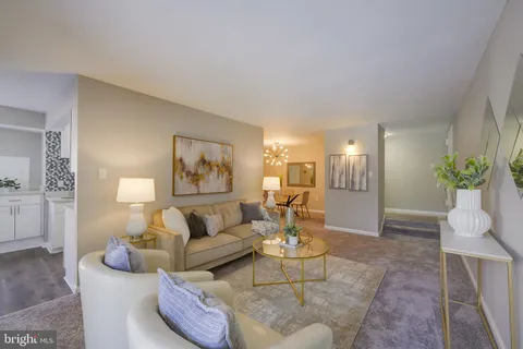 $240,000 | 7728 Hanover Parkway, Unit 218, Greenbelt, MD 20770