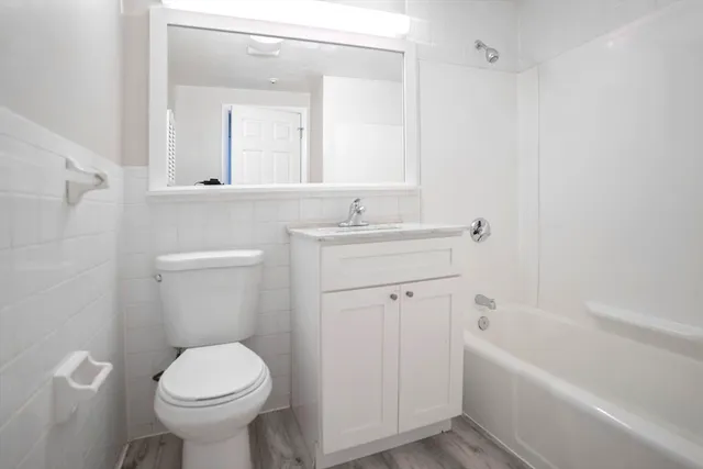 $2,500 | 71 Presidential Drive, Unit 2, Quincy, MA 02169