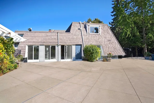 $2,500 | 71 Presidential Drive, Unit 2, Quincy, MA 02169