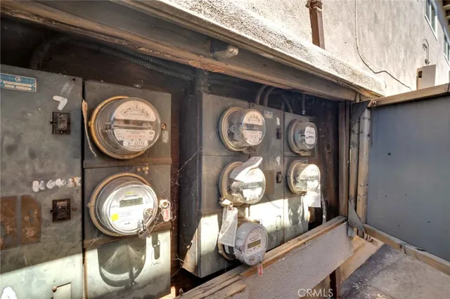 $1,800,000 | 5326 Cahuenga Boulevard, North Hollywood, CA 91601