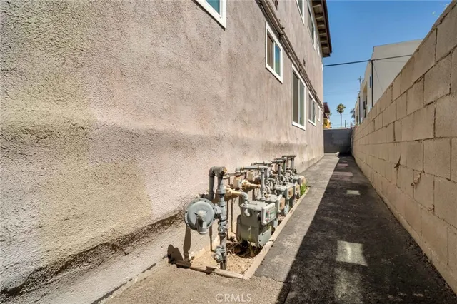 a view of a terrace with sky view