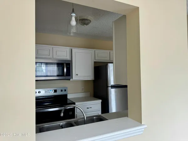 $179,900 | 2508 Bluff View Court, Unit B, Greenville, NC 27834