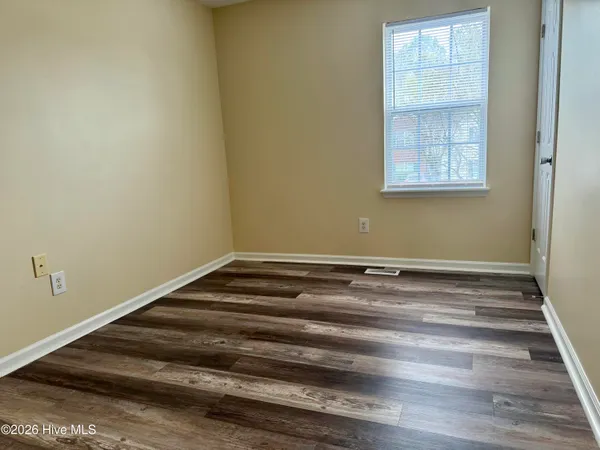 $179,900 | 2508 Bluff View Court, Unit B, Greenville, NC 27834