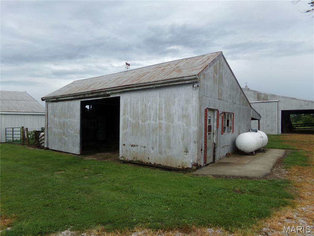 1954 Tilden Road Marissa, IL 62257 - Photo 10 of 23 Gallery Image 10