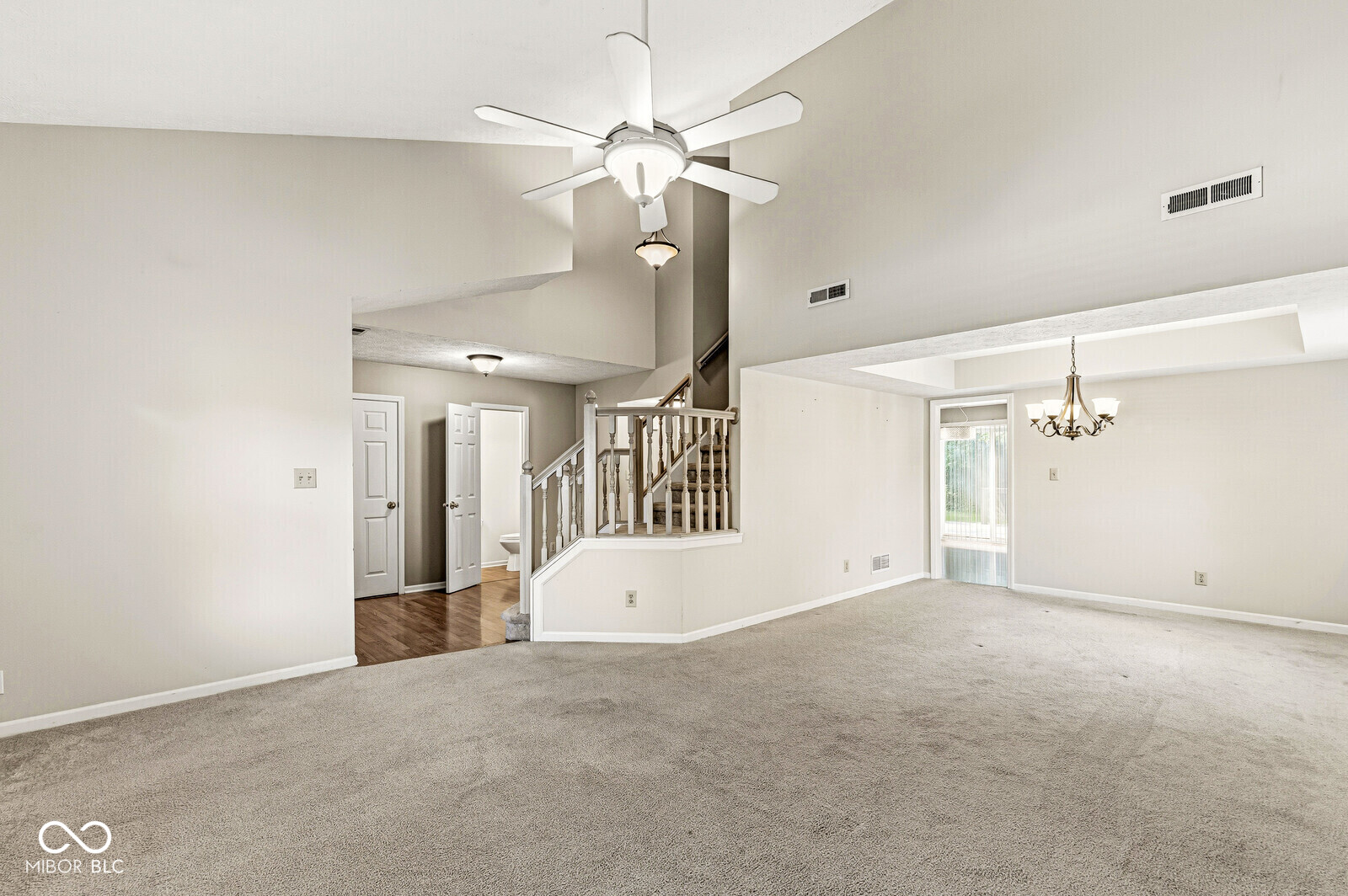 7701 Garrick Street Fishers, IN 46038 - Photo 5 of 37