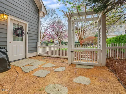 $1,100,000 | 205 Park Bluff Drive, Chapel Hill, NC 27517