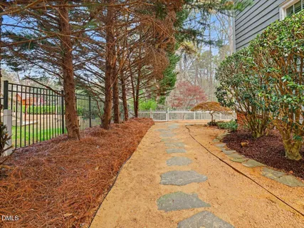 $1,100,000 | 205 Park Bluff Drive, Chapel Hill, NC 27517