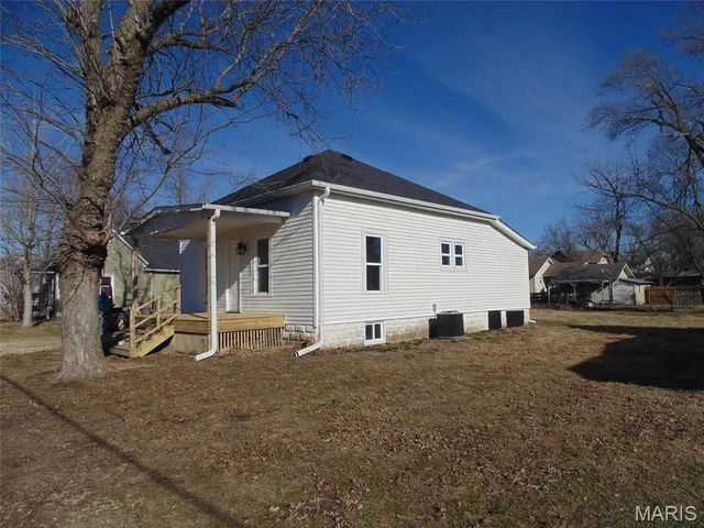 $109,000 | 708 South Jefferson Street, Litchfield, IL 62056