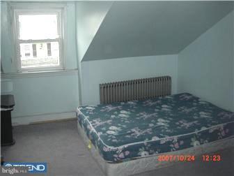 9 Overhill Road Upper Darby, PA 19082 - Photo 4 of 12