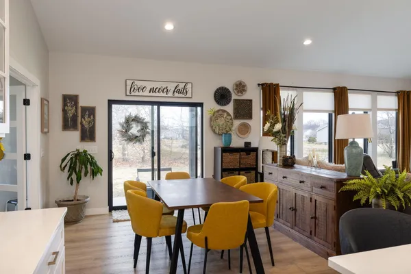 $579,900 | 1909 Arches Drive, Holmen, WI 54636