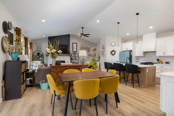 $579,900 | 1909 Arches Drive, Holmen, WI 54636