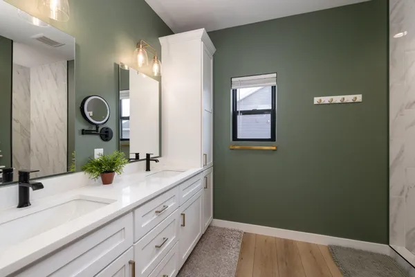 $579,900 | 1909 Arches Drive, Holmen, WI 54636