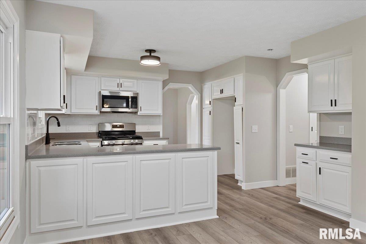 3101 Cascade Drive Springfield, IL 62704 - Photo 15 of 39 Gallery Image 15