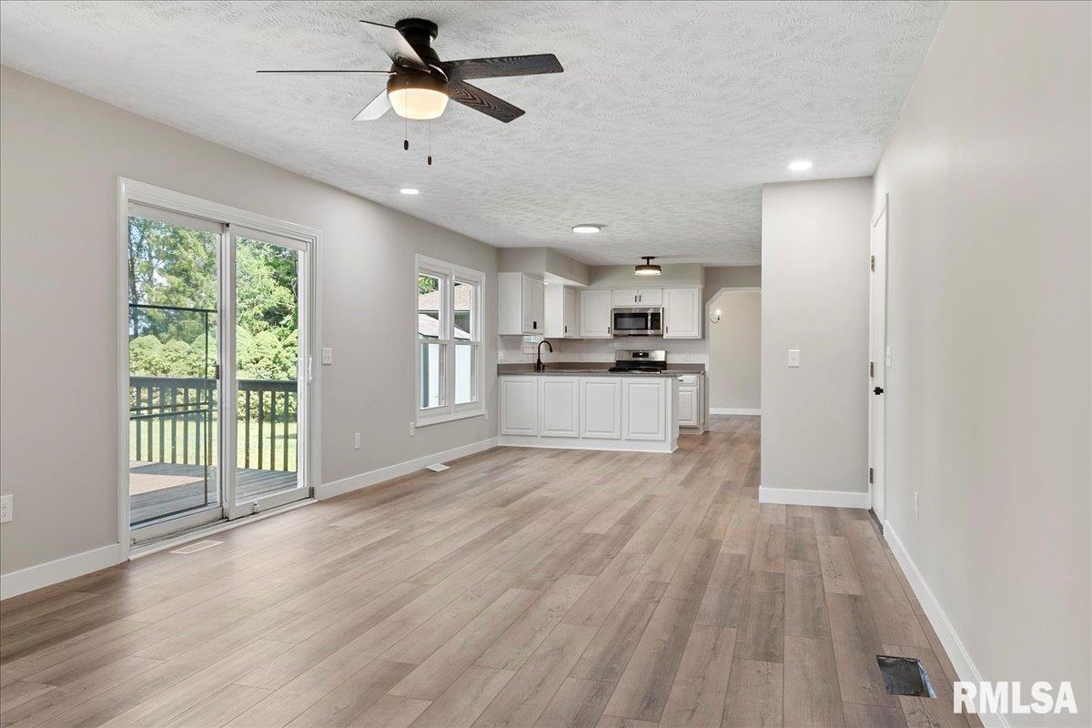 3101 Cascade Drive Springfield, IL 62704 - Photo 16 of 39 Gallery Image 16