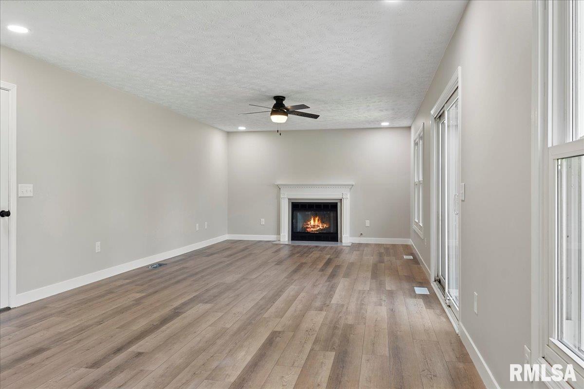 3101 Cascade Drive Springfield, IL 62704 - Photo 17 of 39 Gallery Image 17