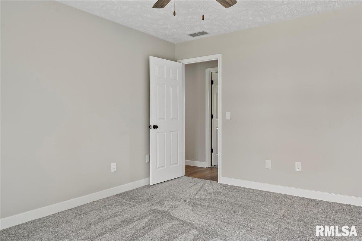 3101 Cascade Drive Springfield, IL 62704 - Photo 27 of 39 Gallery Image 27