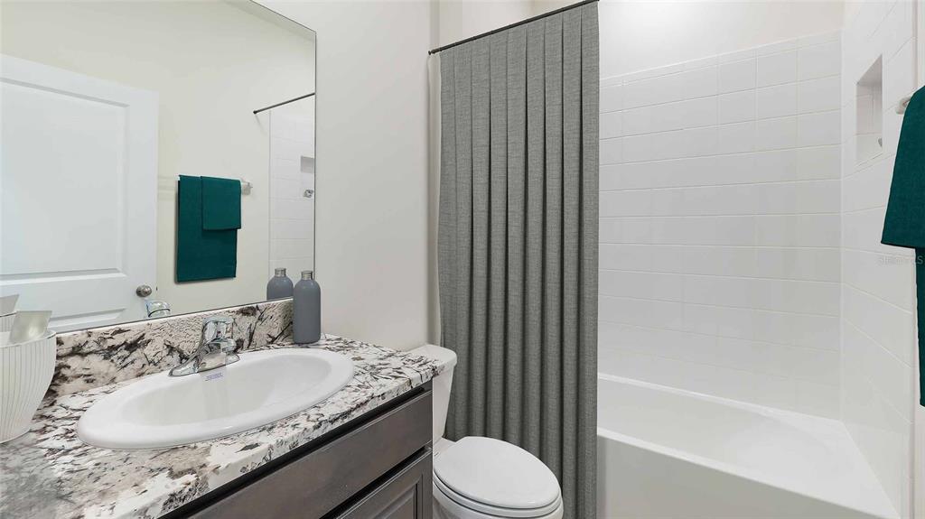 17923 Gander Terrace Lakewood Ranch, FL 34211 - Photo 11 of 40