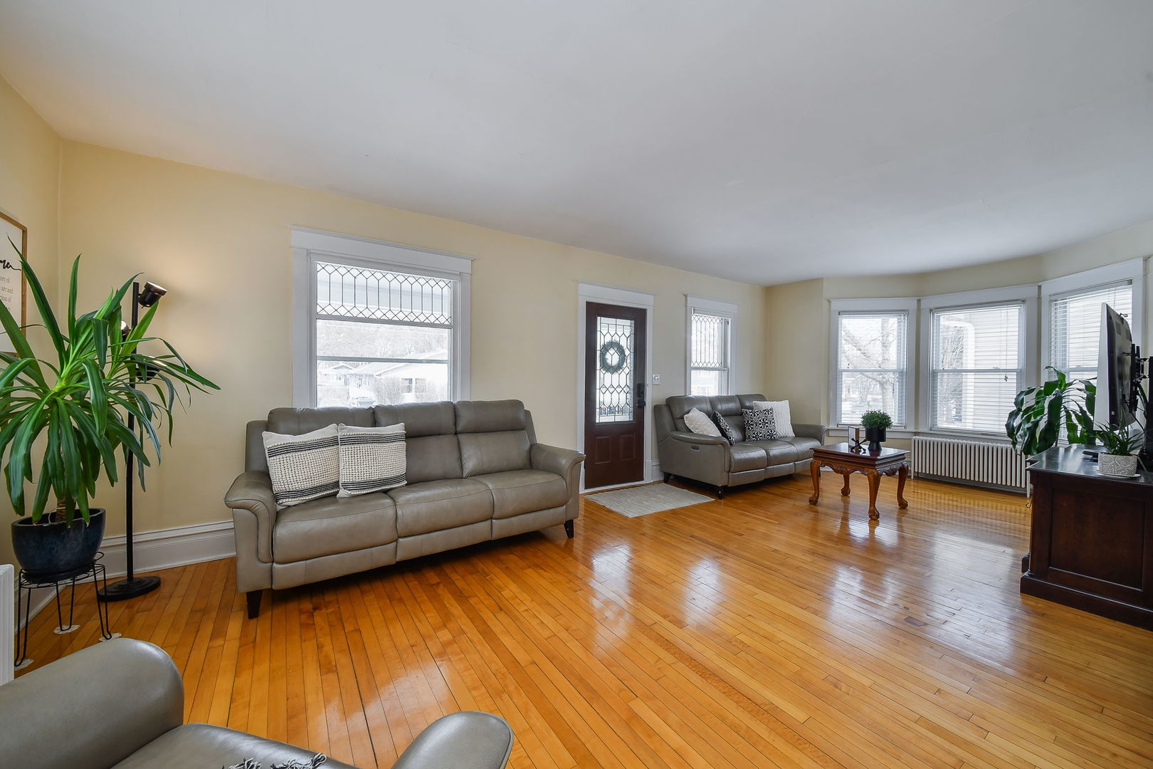 718 North Street Geneva, IL 60134 - Photo 5 of 26