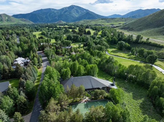 $11,700,000 | 709 Fairway Road, Sun Valley, ID 83353