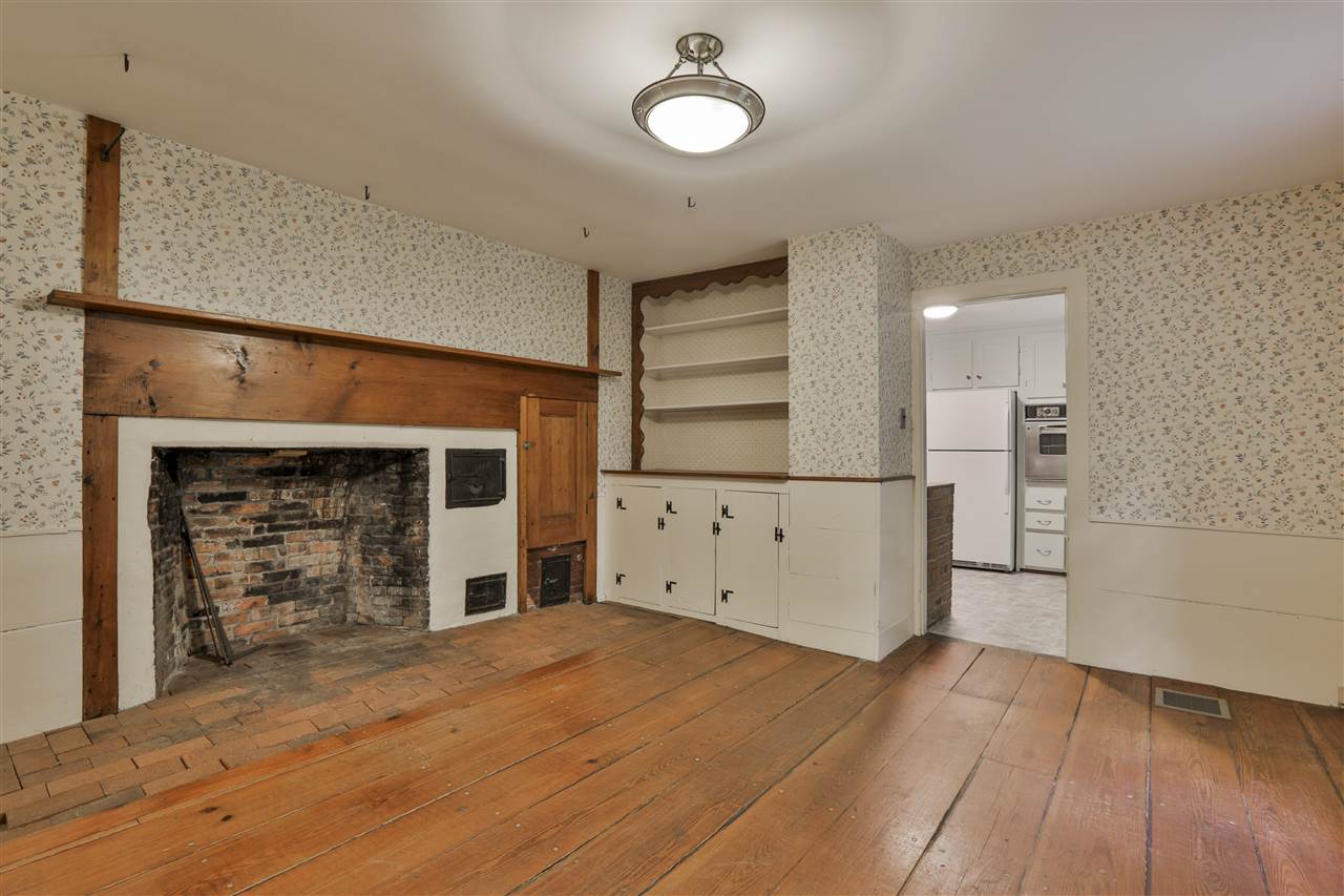 67 Thornton Road Nashua, NH 03063 - Photo 12 of 27 Gallery Image 12