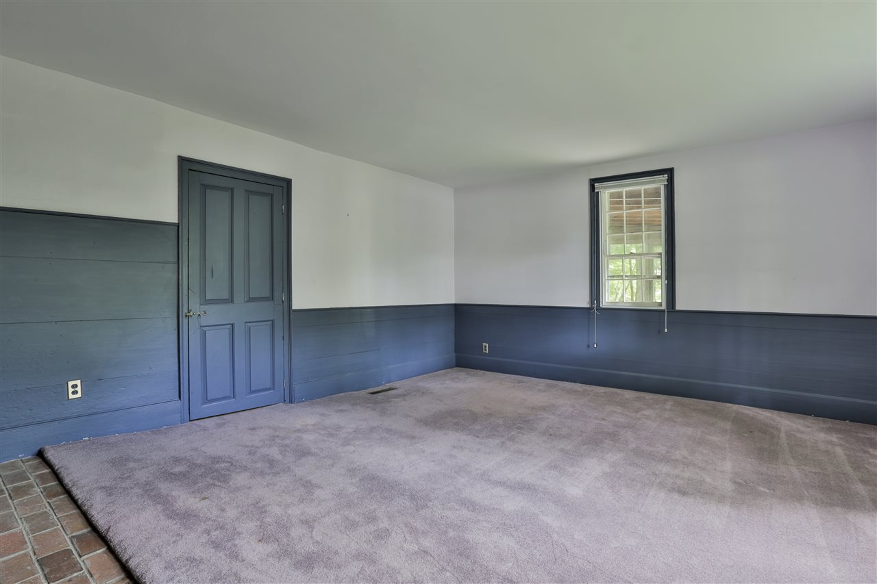67 Thornton Road Nashua, NH 03063 - Photo 17 of 27 Gallery Image 17