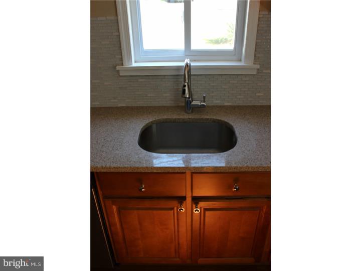 1102 Terrace Road Willow Grove, PA 19090 - Photo 6 of 18 Gallery Image 6
