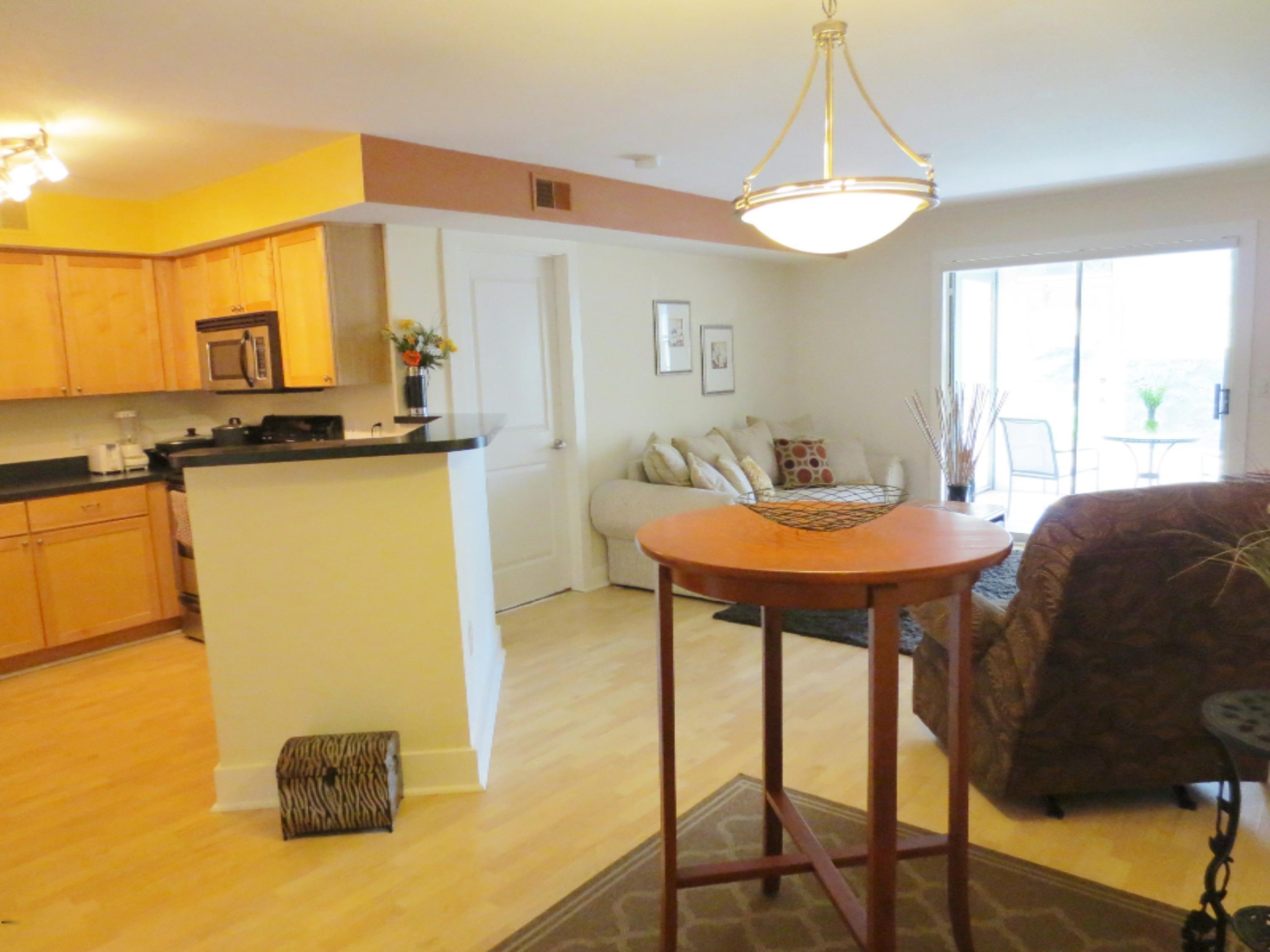 18400 North Ridge Court, Unit 1 Spring Lake, MI 49456 - Photo 5 of 17 Dining Area