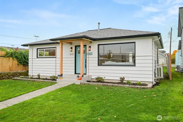 a front view of house with yard
