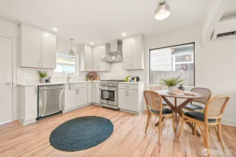 $675,000 | 2111 Franklin Street, Bellingham, WA 98225