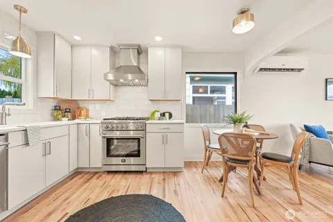 $675,000 | 2111 Franklin Street, Bellingham, WA 98225