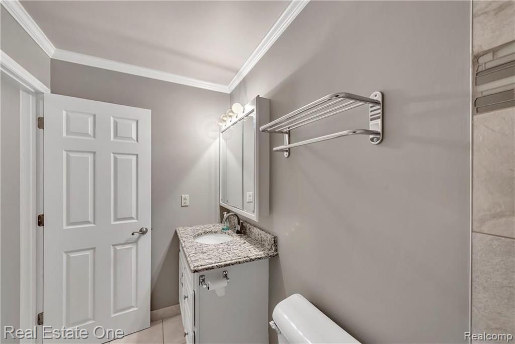 803 Plate Street Rochester, MI 48307 - Photo 18 of 22