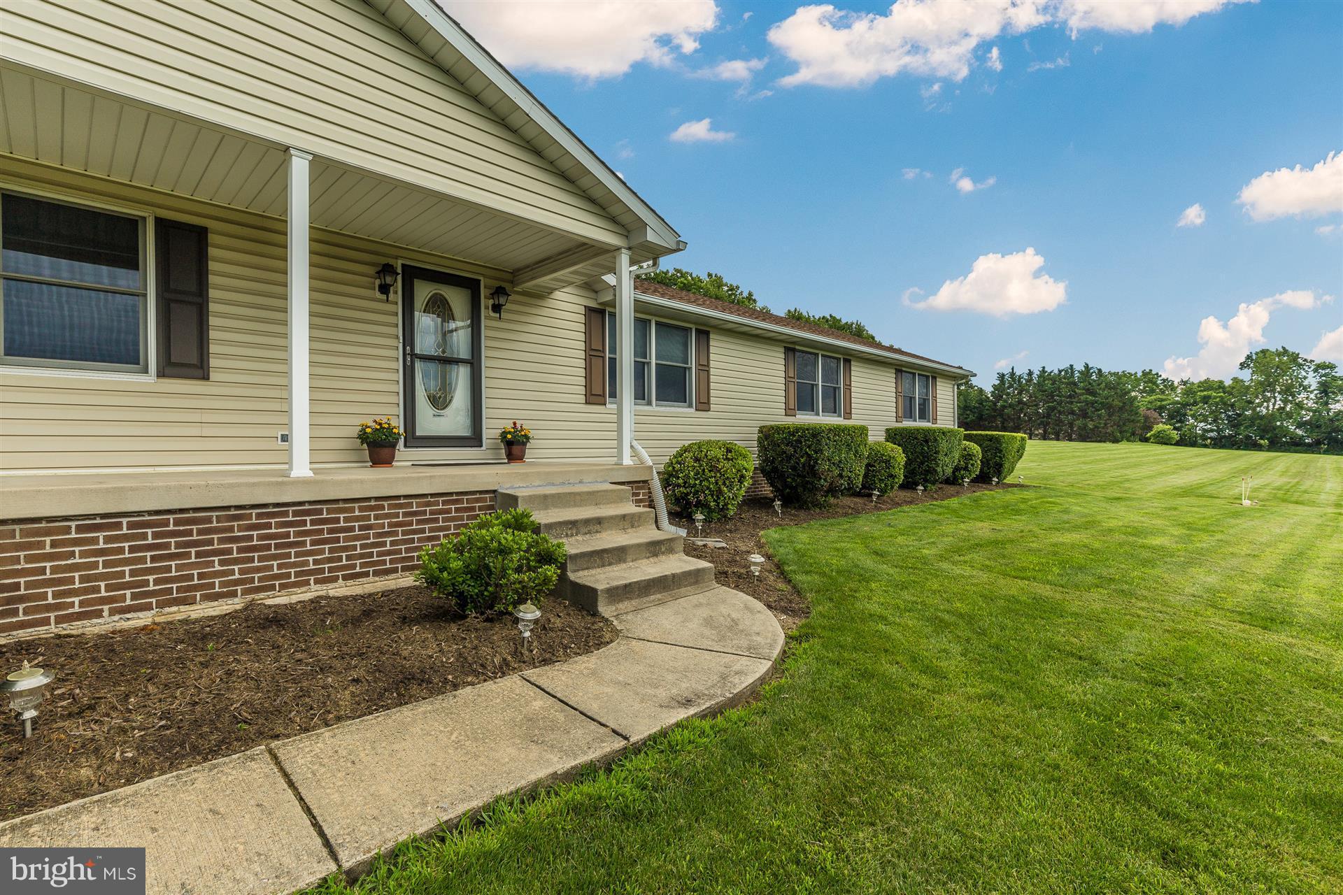 7957 Hollow Road Middletown, MD 21769 - Photo 3 of 30 Exterior (Front)