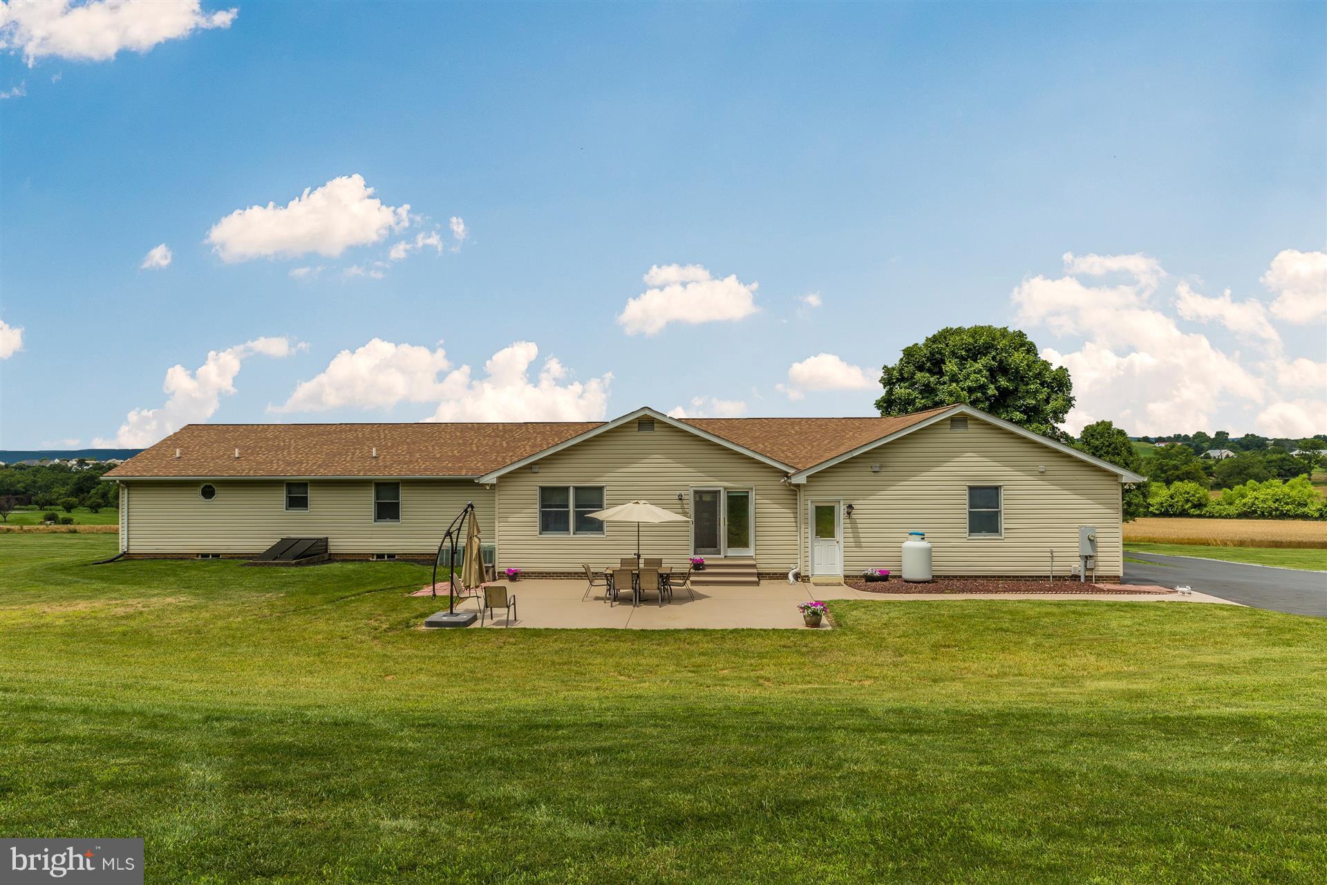 7957 Hollow Road Middletown, MD 21769 - Photo 23 of 30 Exterior (Rear)