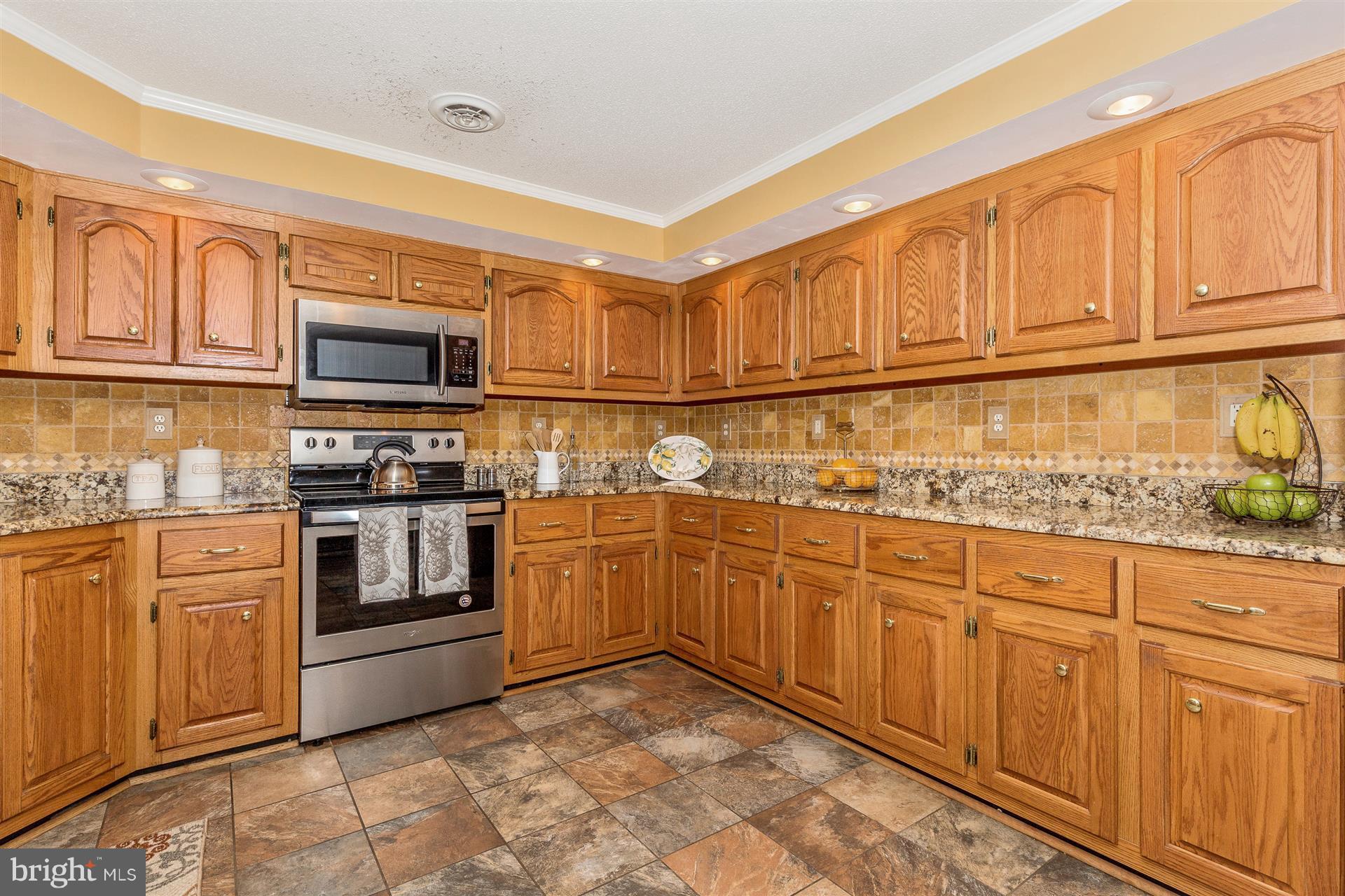 7957 Hollow Road Middletown, MD 21769 - Photo 9 of 30 Kitchen