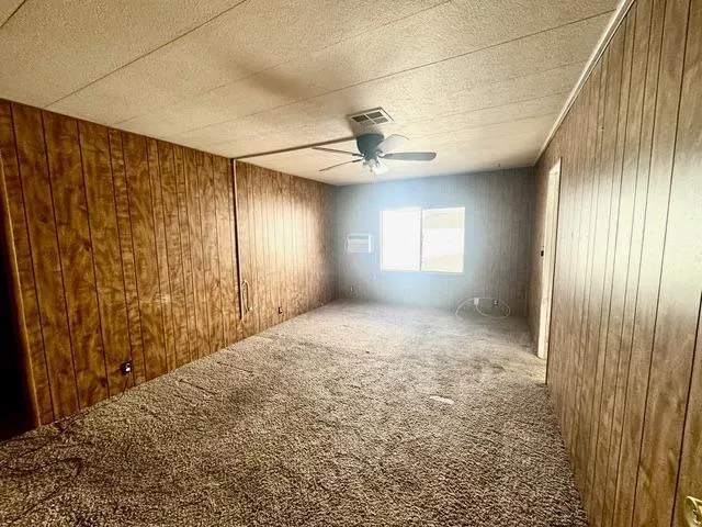 a view of entryway with a front door